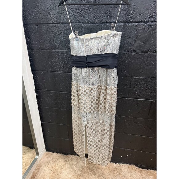 Carolina Herrera Sequin Beaded Strapless Tie-Waist Sheath Dress In Silver Silk - Picture 3 of 4